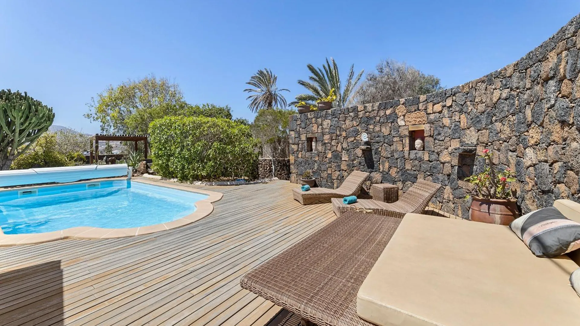 וילה לאחארס Casa Brixio - Beheizter Privatpool Und Grosser Garten ספרד